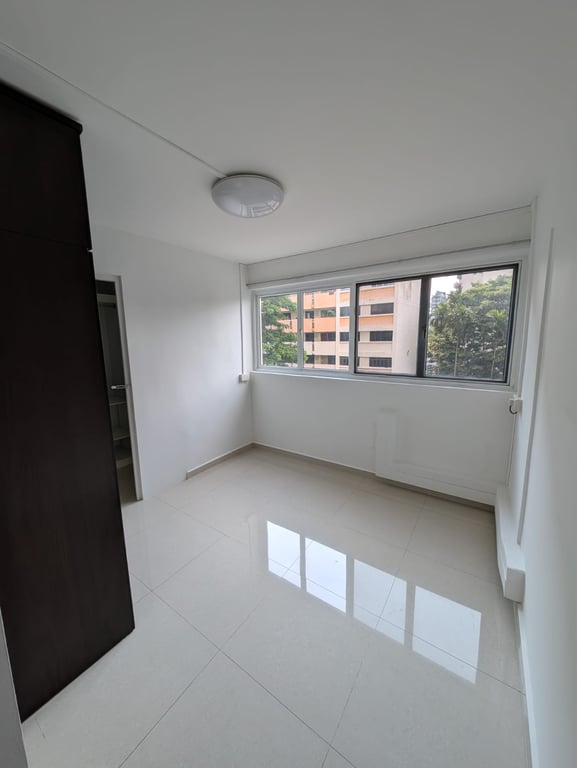 HDB Common Room for Rent in Novena · 96 Whampoa Drive, 320096 · S$ 650/mo - Image 4 of 5