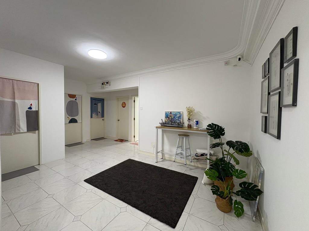 Yishun Condo Common Room for Rent – 93 Yishun Street 81 - Image 3 of 6