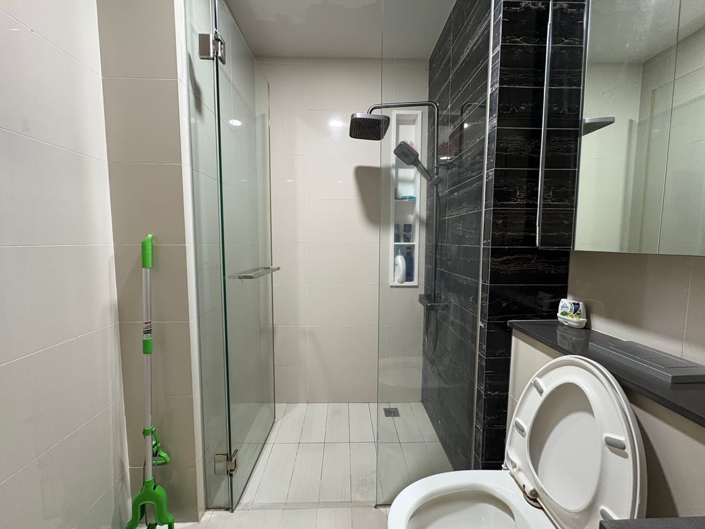 Condo Whole Unit for Rent in Pasir Ris · 77 Flora Drive, 506884 · S$ 2,800/mo - Image 4 of 10