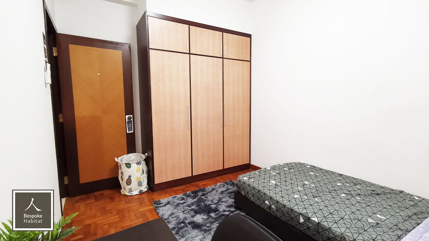 Woodlands Condo Common Room for Rent – 25 Rosewood Drive - Image 2 of 7