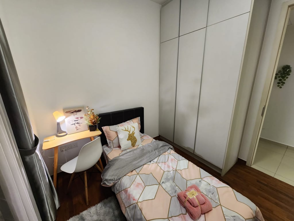 Bedok Condo Common Room for Rent – 18 Bedok North Drive - Image 2 of 3