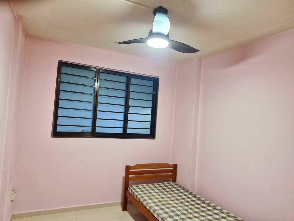 Serangoon HDB Common Room for Rent – 517 Serangoon North Avenue 4 - Image 3 of 6