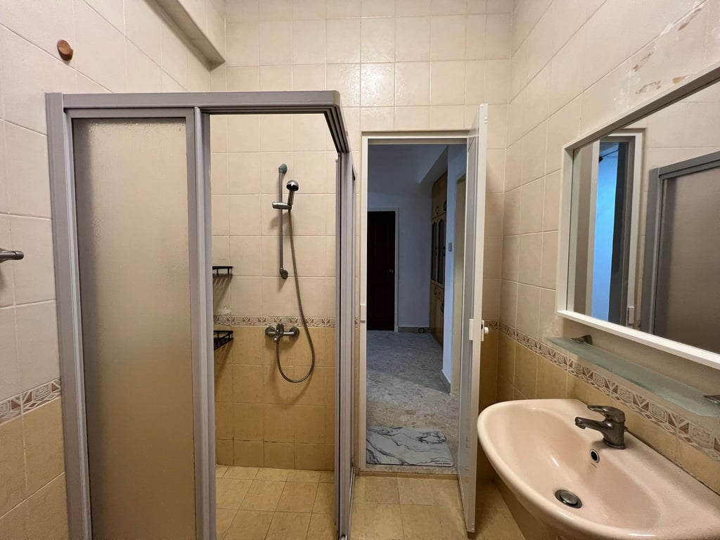 River Valley Condo Common Room for Rent – 28 Tomlinson Road - Image 3 of 9