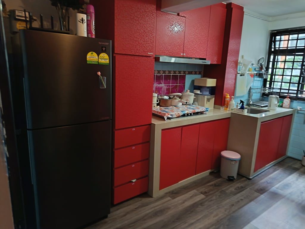 HDB Master Room for Rent in Queenstown · 3 Dover Road, 130003 · S$ 1,400/mo - Image 5 of 5