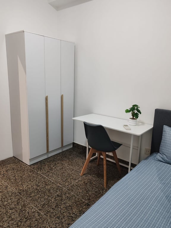 Condo Common Room for Rent in River Valley · 42 Kim Yam Road, 239347 · S$ 1,200/mo - Image 1 of 1