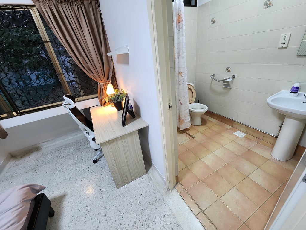 Bedok Landed Master Room for Rent – Bedok Avenue - Image 5 of 6