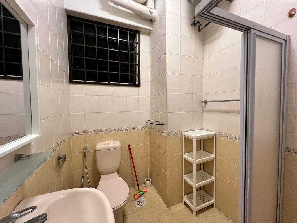 River Valley Condo Common Room for Rent – 28 Tomlinson Road - Image 4 of 9