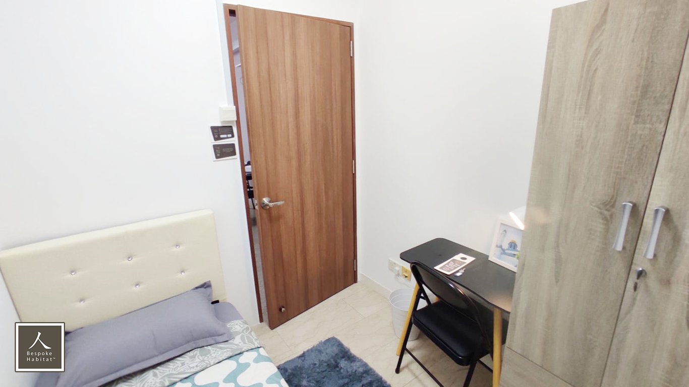 Condo Common Room for Rent in Bukit Batok · 50 Bukit Batok Street 31 · S$ 1,100/mo - Image 1 of 1