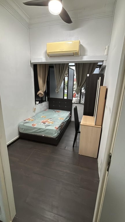 Condo Common Room for Rent in Bedok · 416A East Coast Road, 429003 · S$ 980/mo - Image 2 of 3