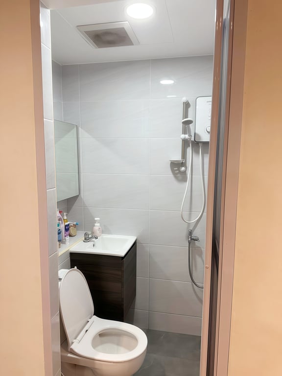 Tampines Condo Common Room for Rent – 1 Simei Street 4 - Image 6 of 7