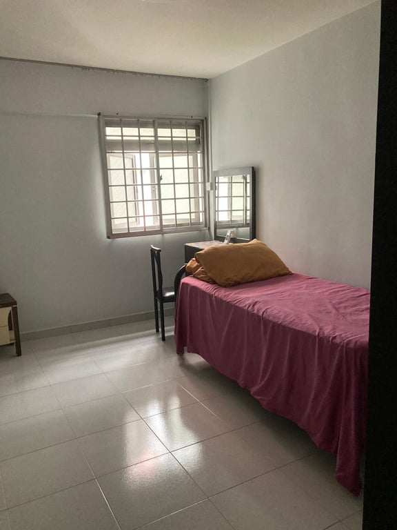 HDB Common Room for Rent in Bukit Panjang · 222 Pending Road · S$ 800/mo - Image 1 of 1