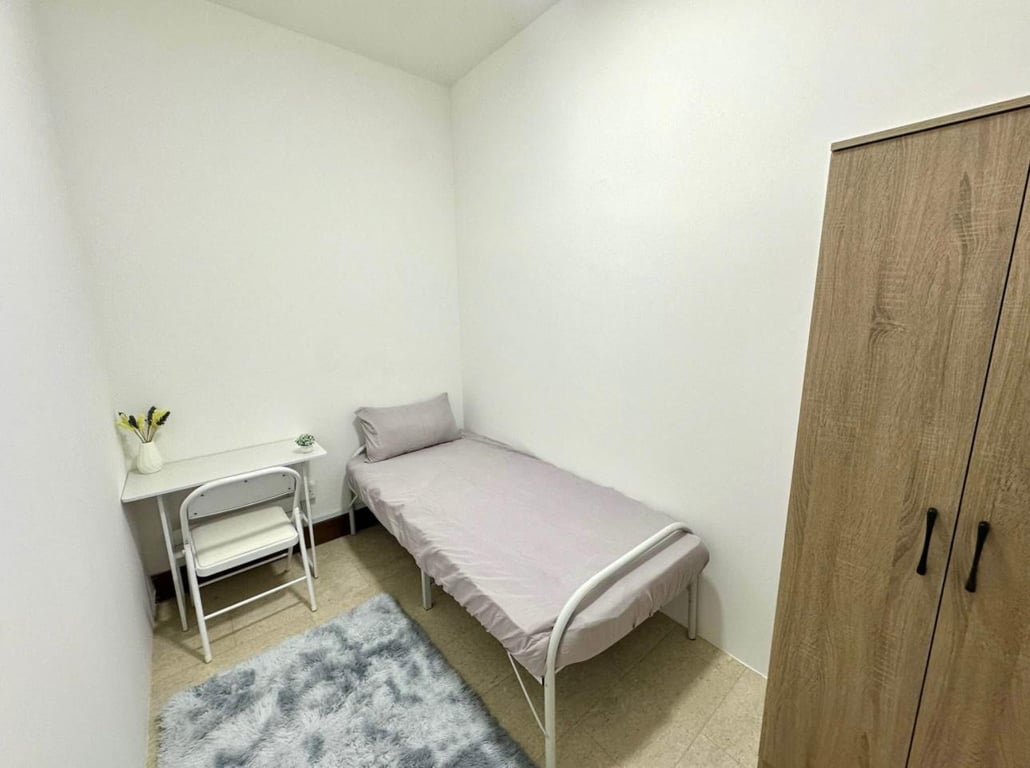 Condo Common Room for Rent in Tampines · 781 Upper Changi Road East, 486069 · S$ 900/mo - Image 2 of 6