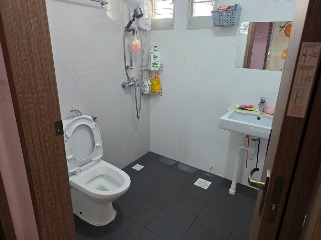 Yishun HDB Common Room for Rent – 473A Yishun Street 42 - Image 4 of 4