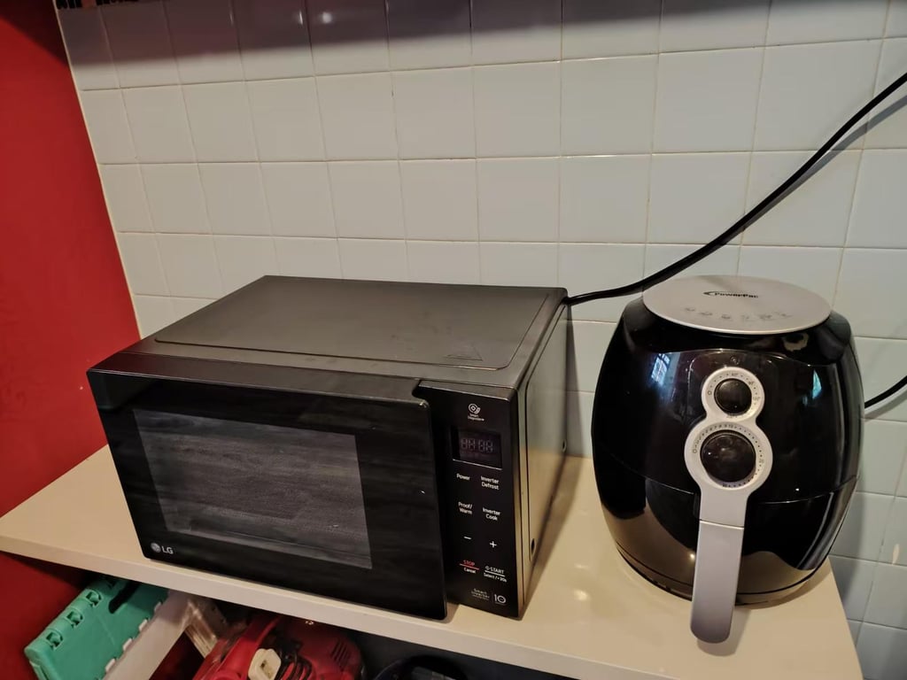 HDB Master Room for Rent in Queenstown · 3 Dover Road, 130003 · S$ 1,300/mo - Image 7 of 7