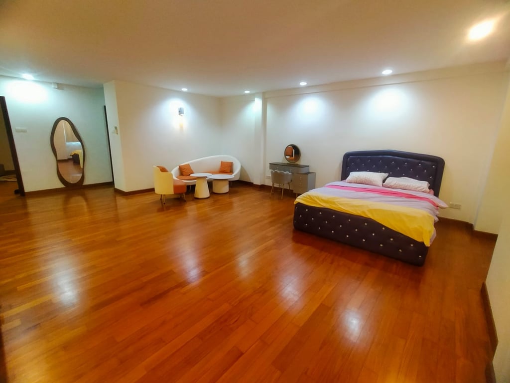 Landed Master Room for Rent in Serangoon · Seletar Hills Drive · S$ 2,250/mo - Image 2 of 3