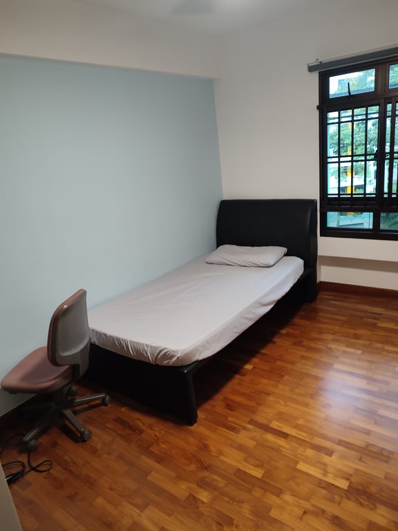 HDB Common Room for Rent in Jurong West · 988A Jurong West Street 93, 641988 · S$ 1,000/mo - Image 1 of 1