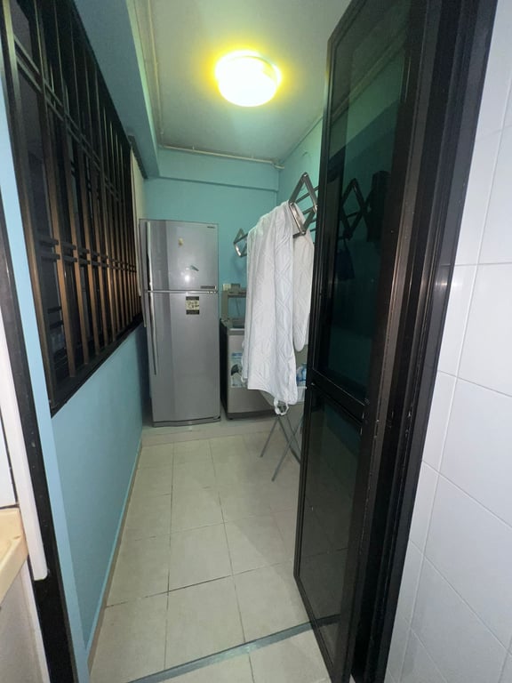 Jurong West HDB Whole Unit for Rent – 337B Tah Ching Road - Image 7 of 9