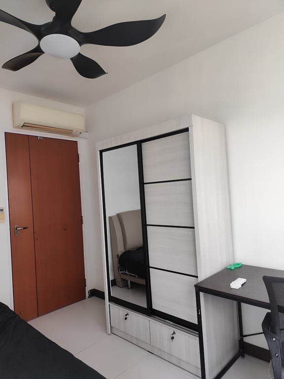 HDB Common Room for Rent in Yishun · 458 Yishun Avenue 11 · S$ 900/mo - Image 1 of 1