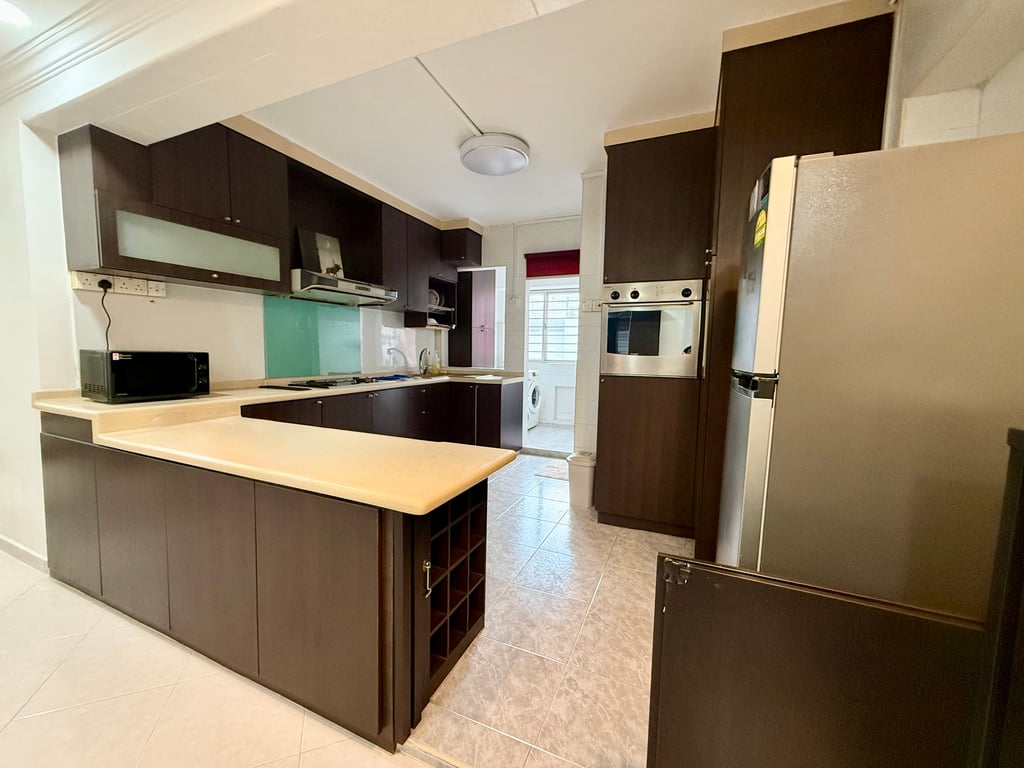 HDB Whole Unit for Rent in Pasir Ris · 751 Pasir Ris Street 71, 510751 · S$ 4,000/mo - Image 2 of 11