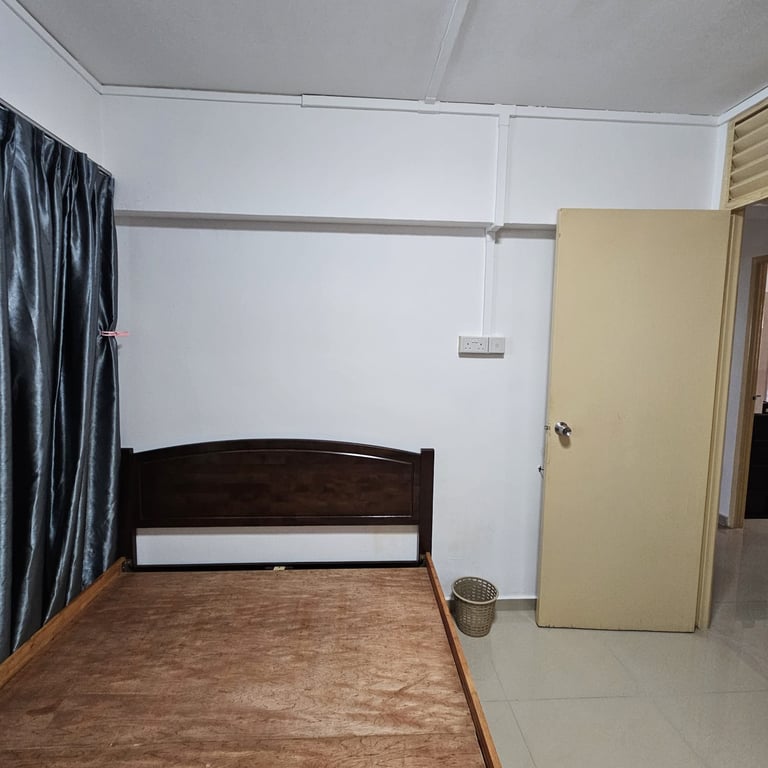 Woodlands HDB Common Room for Rent – 855 Woodlands Street 83 - Image 3 of 4