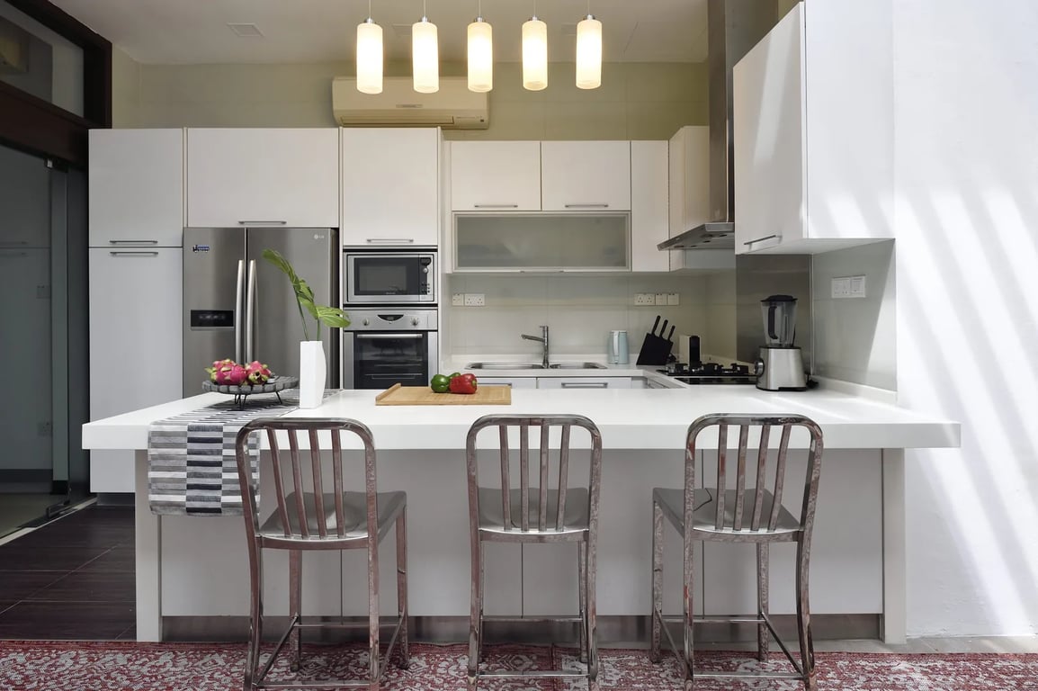 HDB Whole Unit for Rent in Orchard · 216 Orchard Road, 238898 · S$ 3,900/mo - Image 7 of 11