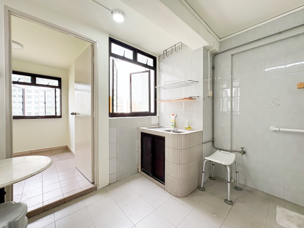 HDB Whole Unit for Rent in Toa Payoh · 3 Upper Aljunied Lane, 360003 · S$ 3,000/mo - Image 11 of 15