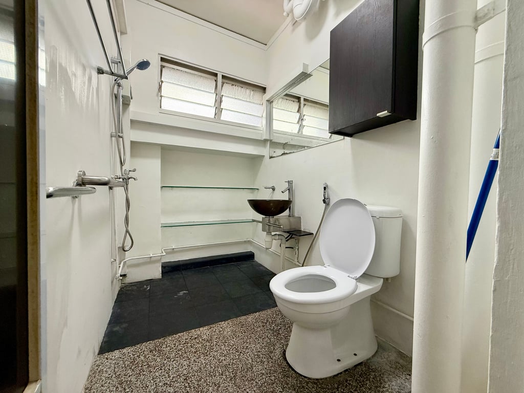 HDB Whole Unit for Rent in Pasir Ris · 751 Pasir Ris Street 71, 510751 · S$ 4,000/mo - Image 9 of 11