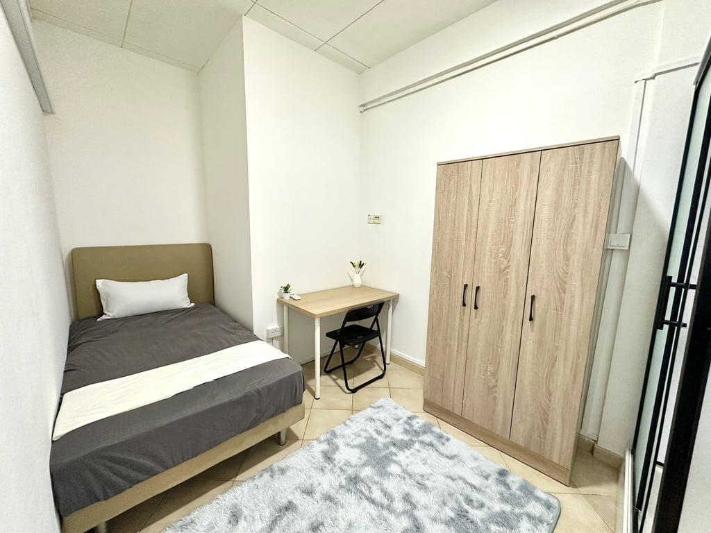 Condo Master Room for Rent in Hougang · 777 Upper Serangoon Road · S$ 1,050/mo - Image 1 of 1