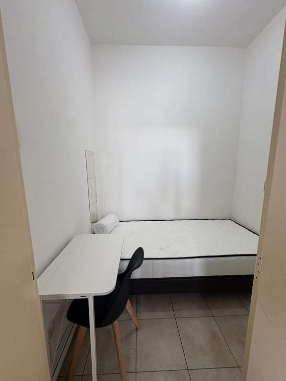 Condo Common Room for Rent in Serangoon · 3 Serangoon Avenue 2 · S$ 850/mo - Image 1 of 1