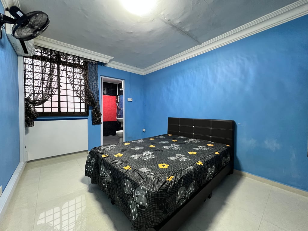 HDB Master Room for Rent in Hougang · 602 Hougang Avenue 4 · S$ 1,300/mo - Image 1 of 1