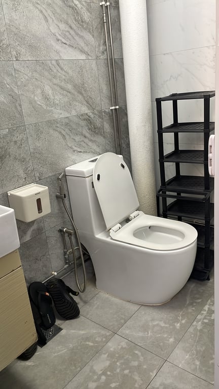 HDB Common Room for Rent in Serangoon · 404 Serangoon Avenue 1, 550404 · S$ 1,000/mo - Image 2 of 6