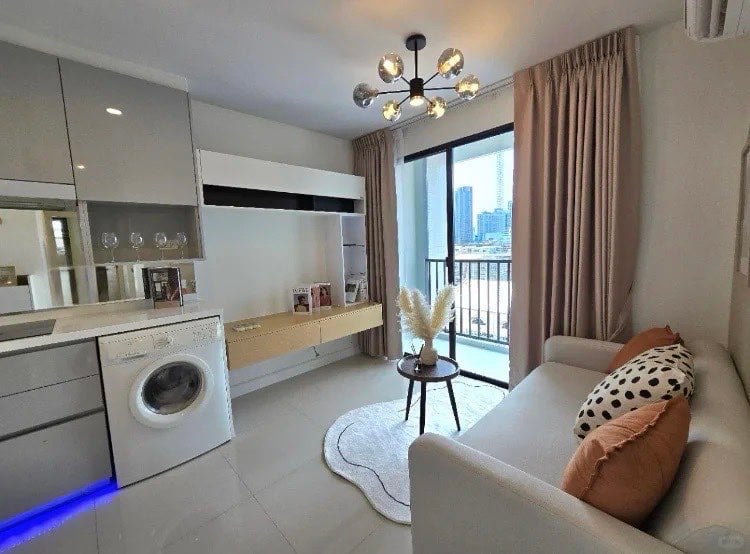 Condo Whole Unit for Rent in Bukit Timah · 7 Upper Bukit Timah View, 588135 · S$ 1,299/mo - Image 3 of 5