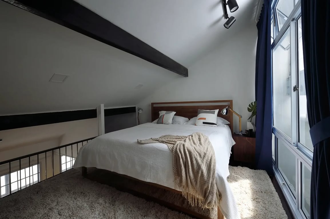 HDB Whole Unit for Rent in Orchard · 216 Orchard Road, 238898 · S$ 3,900/mo - Image 3 of 11