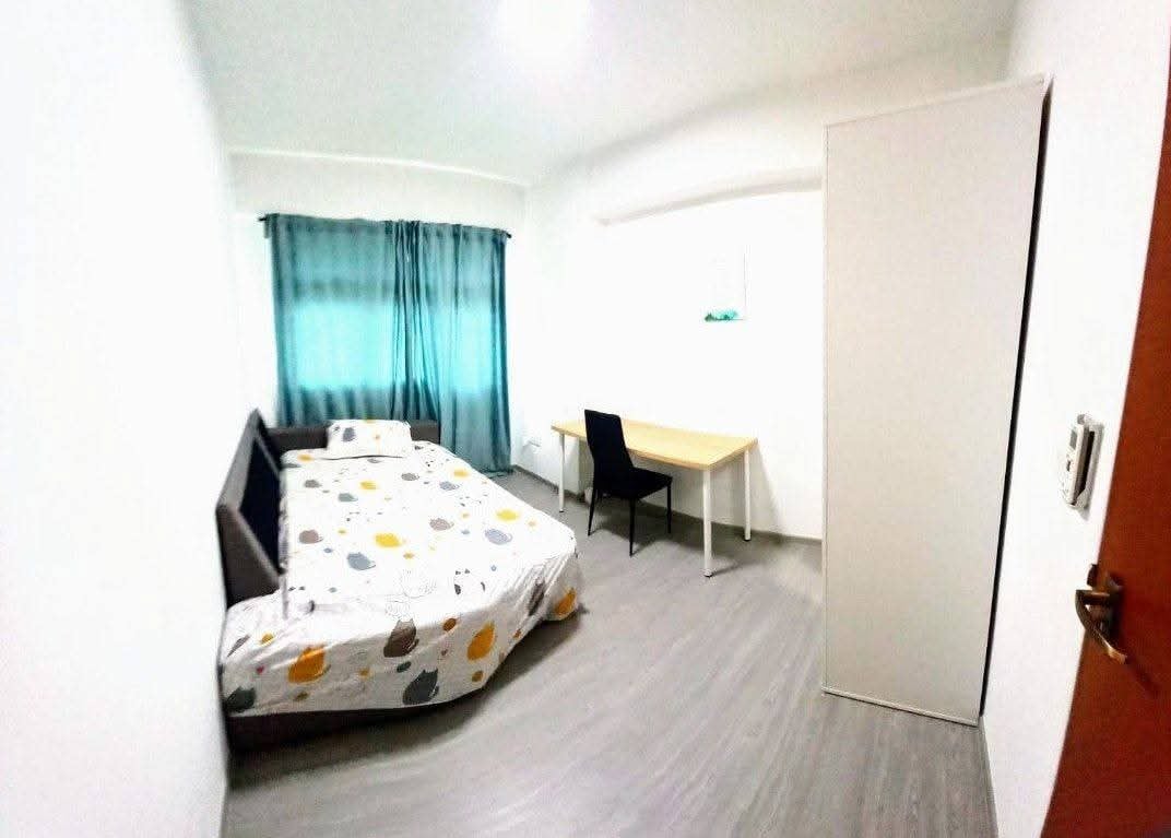 HDB Common Room for Rent in Sengkang · 416C Fernvale Link, 793416 · S$ 810/mo - Image 2 of 10