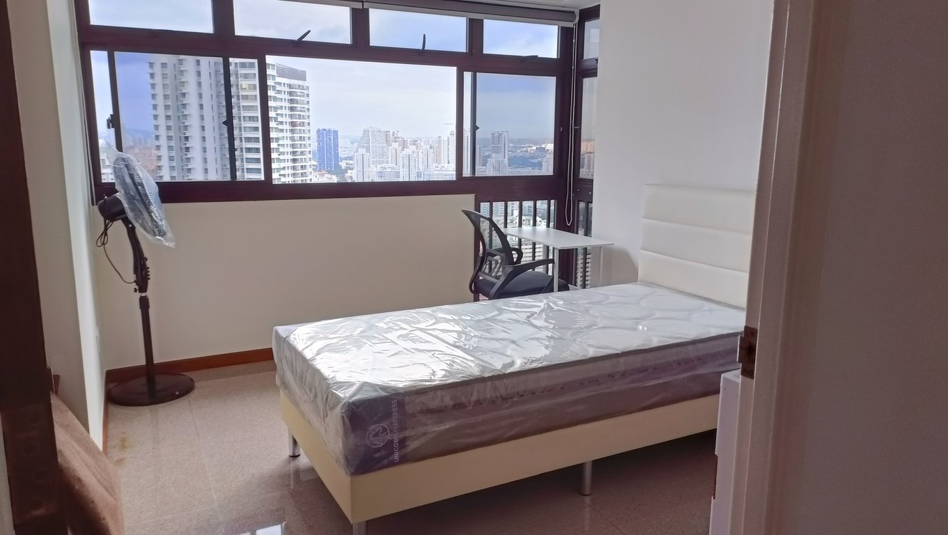 HDB Common Room for Rent in Toa Payoh · 145 Lorong 2 Toa Payoh, 310145 · S$ 1,400/mo - Image 3 of 3