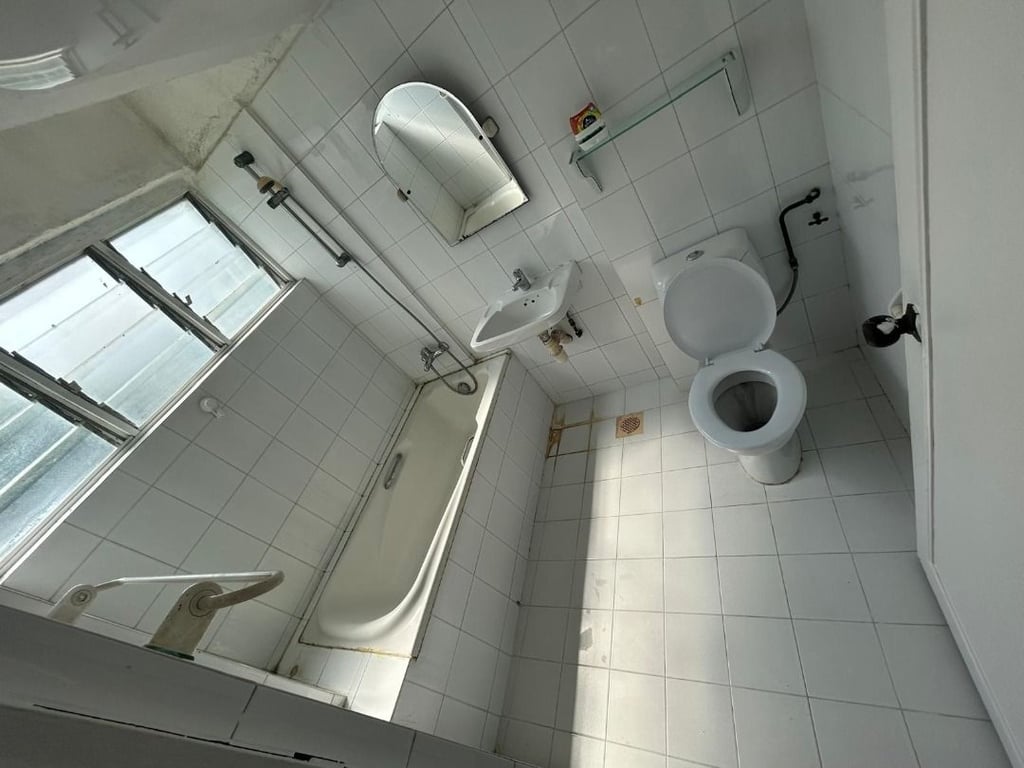 Condo Master Room for Rent in Bukit Timah · 1P Pine Grove, 591401 · S$ 1,680/mo - Image 4 of 4