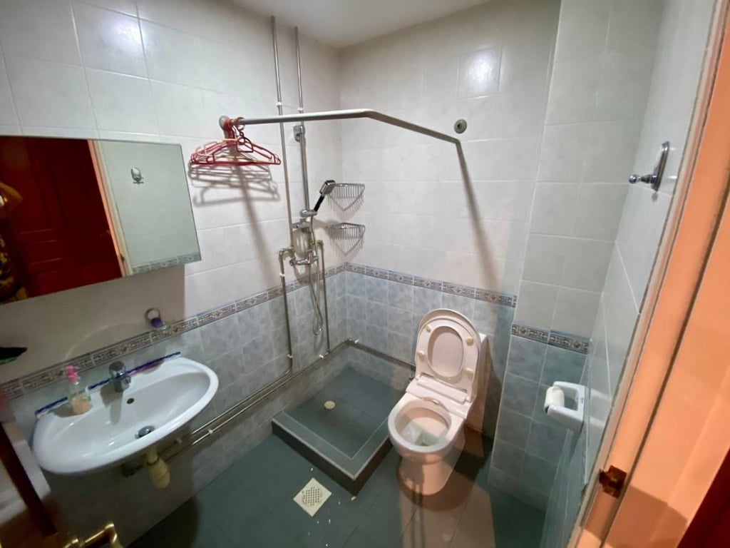 Condo Common Room for Rent in Bedok · 122 Lorong Sarina, 416696 · S$ 1,450/mo - Image 7 of 12