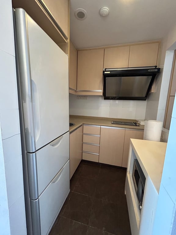 Condo Whole Unit for Rent in Downtown Core · 10 Anson Road, 079903 · S$ 3,500/mo - Image 9 of 11