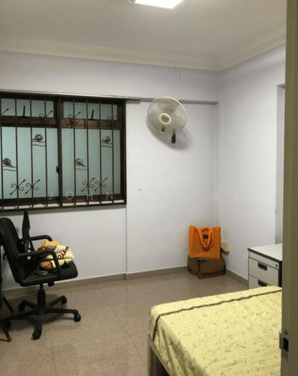 HDB Common Room for Rent in Bukit Merah · 17A Telok Blangah Crescent, 091017 · S$ 950/mo - Image 2 of 5