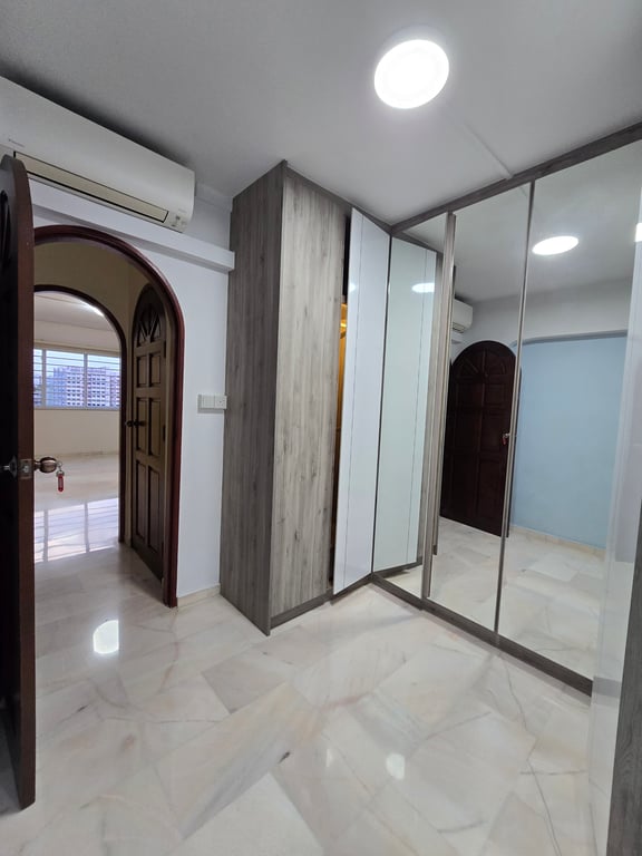HDB Whole Unit for Rent in Yishun · 854 Yishun Ring Road, 760854 · S$ 3,700/mo - Image 3 of 5