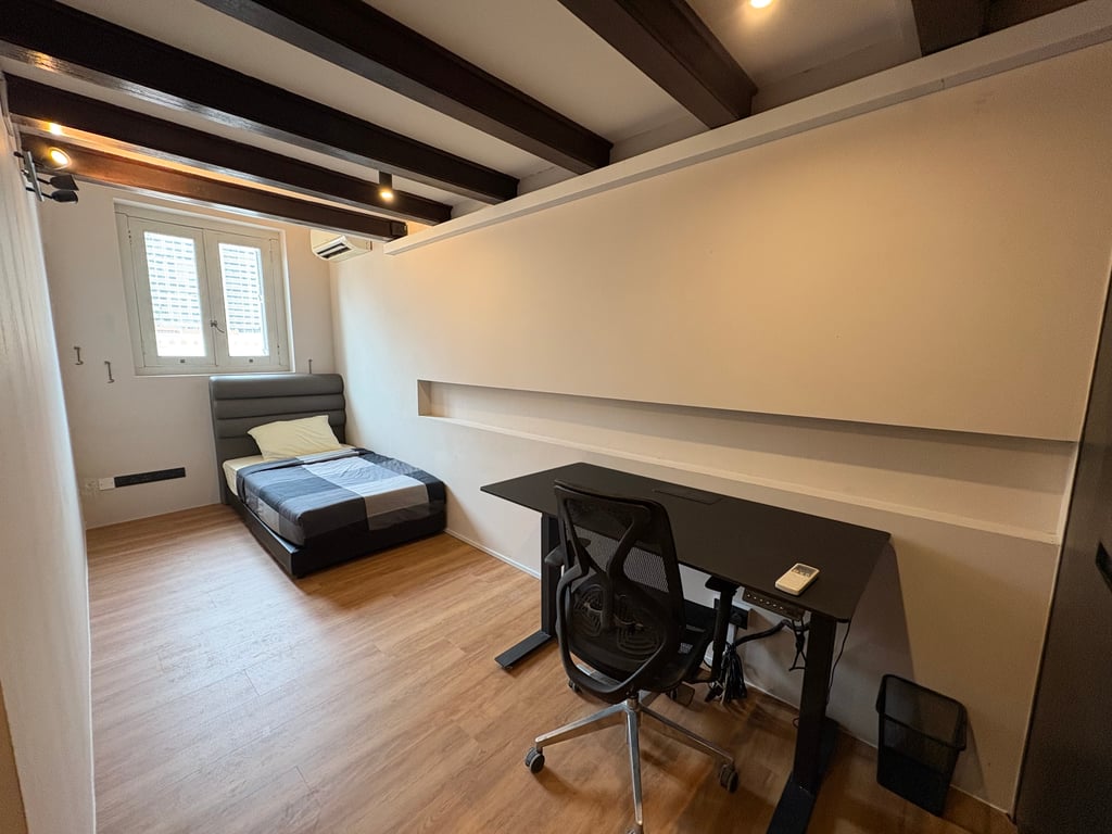 Landed Common Room for Rent in Outram · 15 Temple Street · S$ 1,850/mo - Image 1 of 1