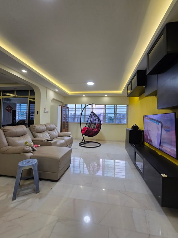 HDB Whole Unit for Rent in Yishun · 854 Yishun Ring Road, 760854 · S$ 3,700/mo - Image 1 of 5