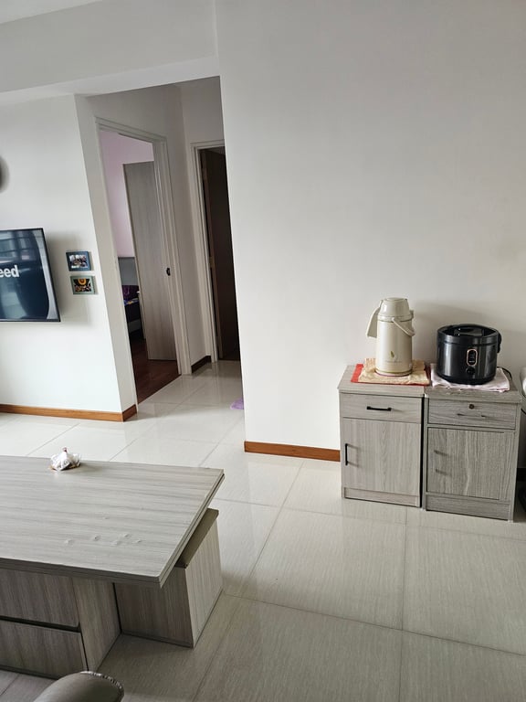 HDB Master Room for Rent in Queenstown · 31 Margaret Drive, 140031 · S$ 430/mo - Image 5 of 6