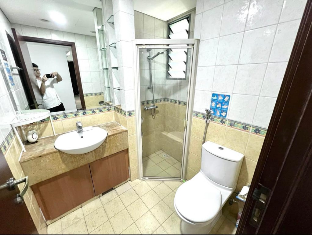 Condo Common Room for Rent in Tampines · 781 Upper Changi Road East, 486069 · S$ 800/mo - Image 5 of 5