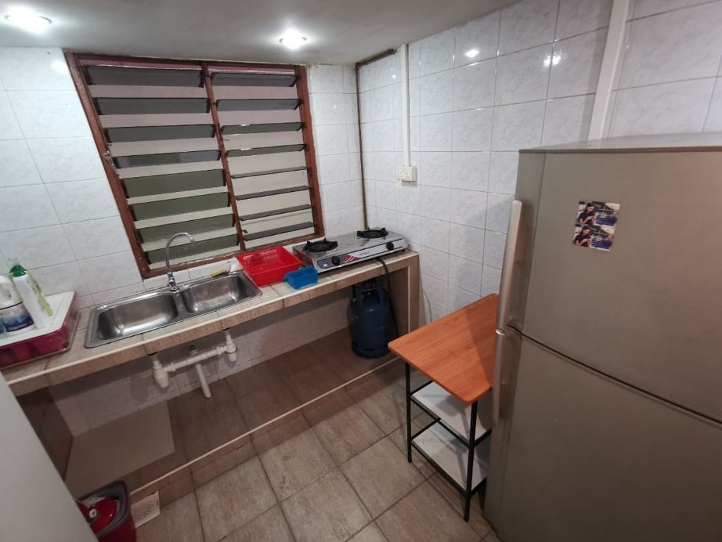 Condo Common Room for Rent in Kallang · 200 Jalan Sultan, 199018 · S$ 950/mo - Image 4 of 9