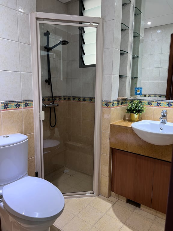 Tampines Condo Common Room for Rent – 781 Upper Changi Road East - Image 3 of 4