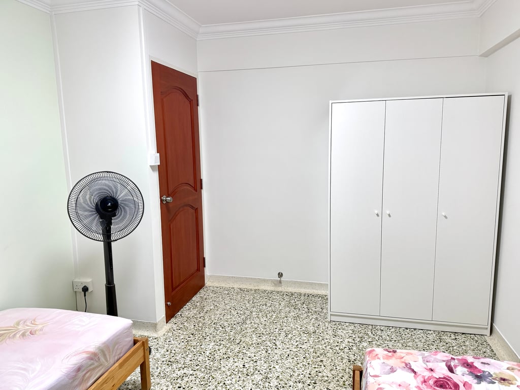 HDB Common Room for Rent in Hougang · 21 Hougang Avenue 3, 530021 · S$ 1,000/mo - Image 6 of 7