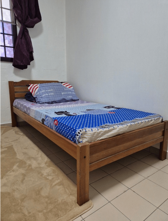 HDB Common Room for Rent in Bukit Batok · 407 Bukit Batok West Avenue 4, 650407 · S$ 850/mo - Image 2 of 6