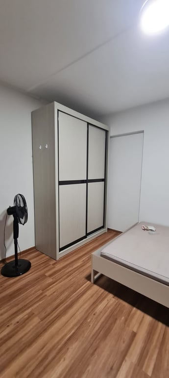 HDB Common Room for Rent in Hougang · 420 Hougang Avenue 10, 530420 · S$ 880/mo - Image 2 of 2