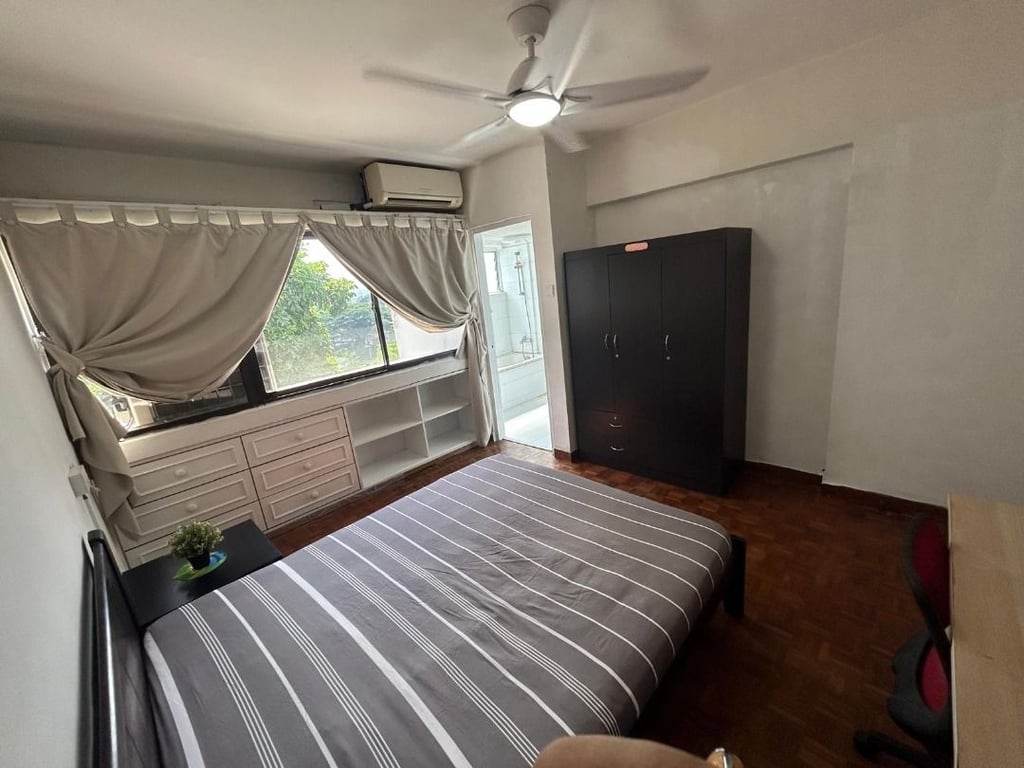 Condo Master Room for Rent in Bukit Timah · 1P Pine Grove, 591401 · S$ 1,680/mo - Image 3 of 4